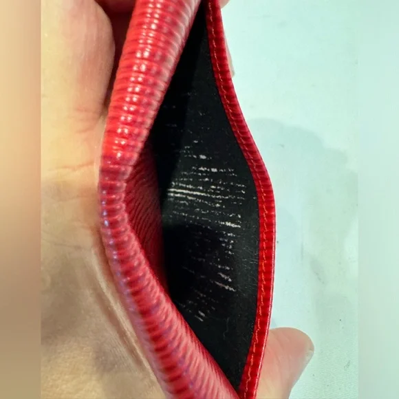 Authentic Louis Vuitton card case - Picture 6 of 6